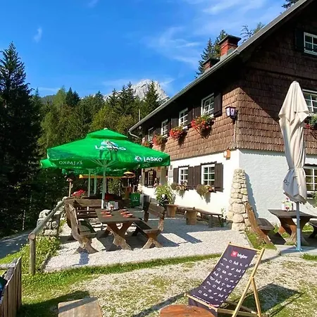 Pensión Planinski Dom - Mihov Dom Na Vrsicu