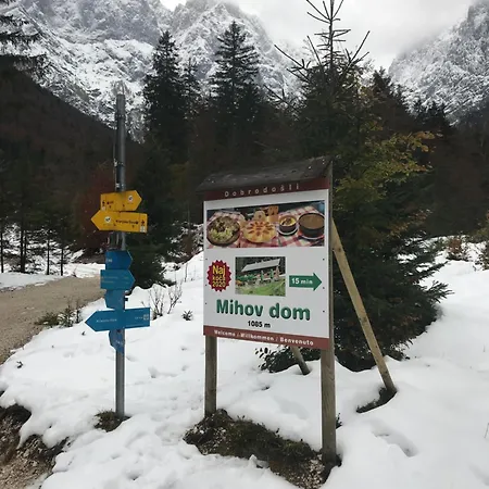 Planinski Dom - Mihov Dom Na Vrsicu Gasthuis