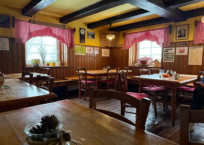 Konukevi Planinski Dom - Mihov Dom Na Vrsicu *