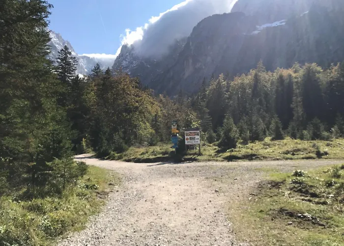 Konukevi Planinski Dom - Mihov Dom Na Vrsicu *