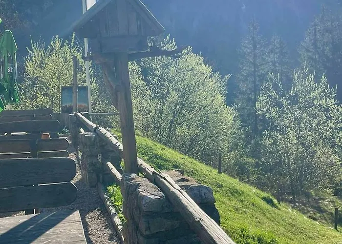 Konukevi Planinski Dom - Mihov Dom Na Vrsicu