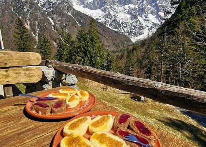 Planinski Dom - Mihov Dom Na Vrsicu Konukevi *