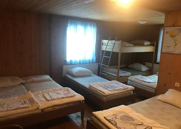 Planinski Dom - Mihov Dom Na Vrsicu Konukevi